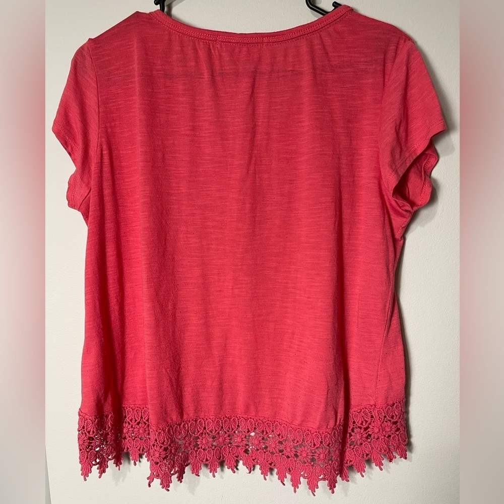 Rewind Coral Short Sleeve Women's Blouse - Picture 4 of 7